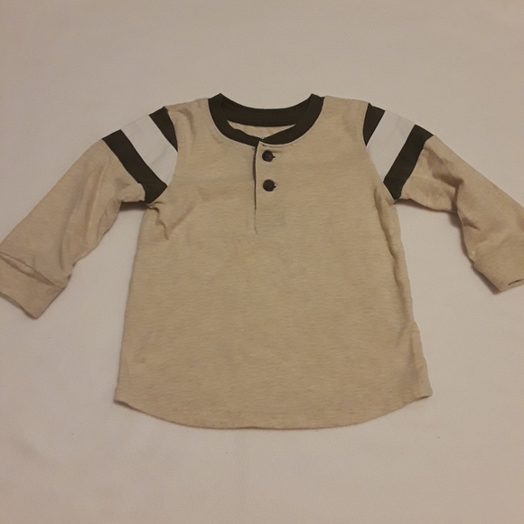 4 pc kids tees and long sleeve shirts - Picture 10 of 15